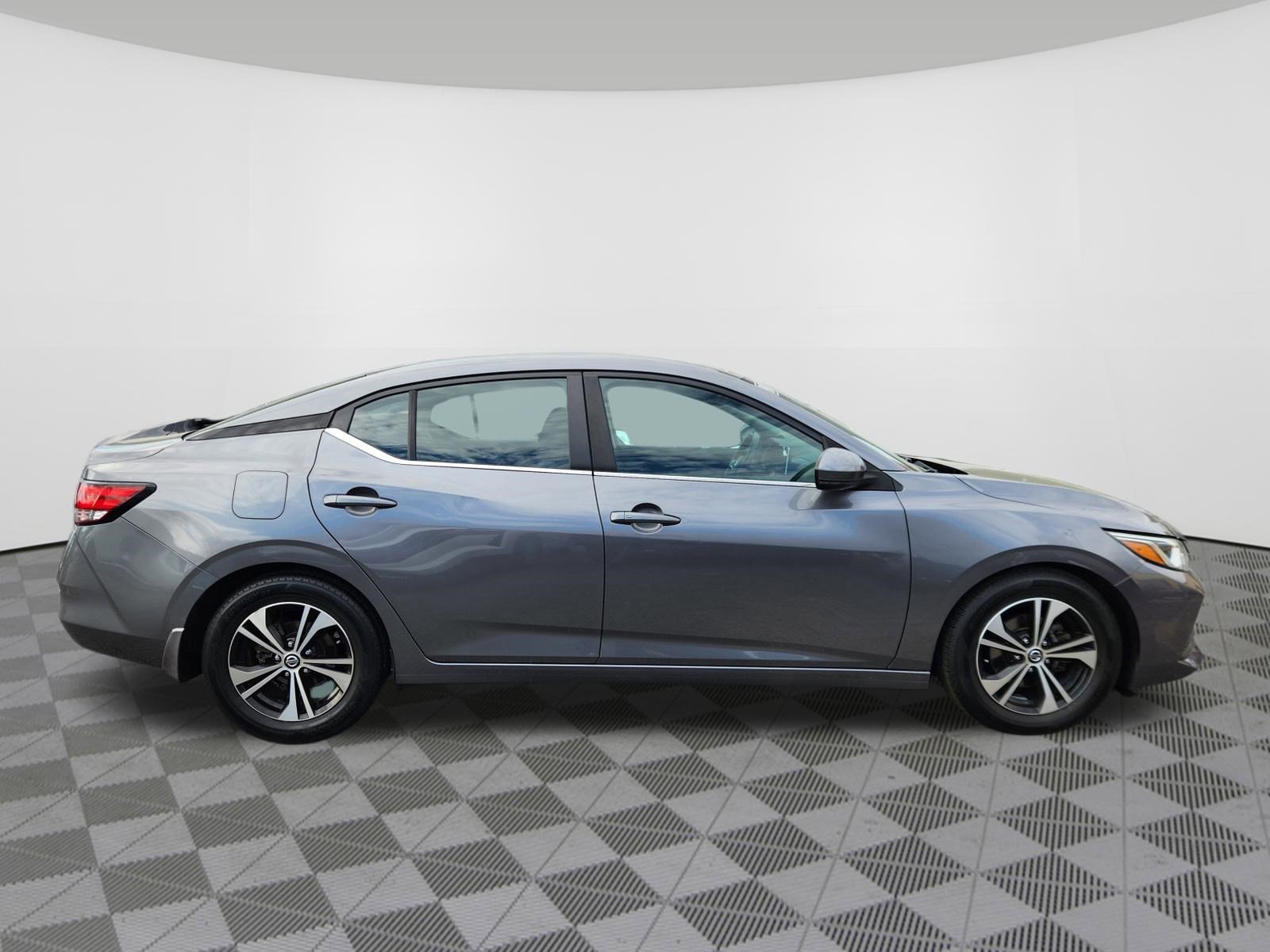 Used 2020 Nissan Sentra SV image 6