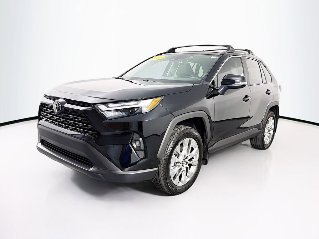 Used 2025 Toyota RAV4 XLE Premium FWD image 3