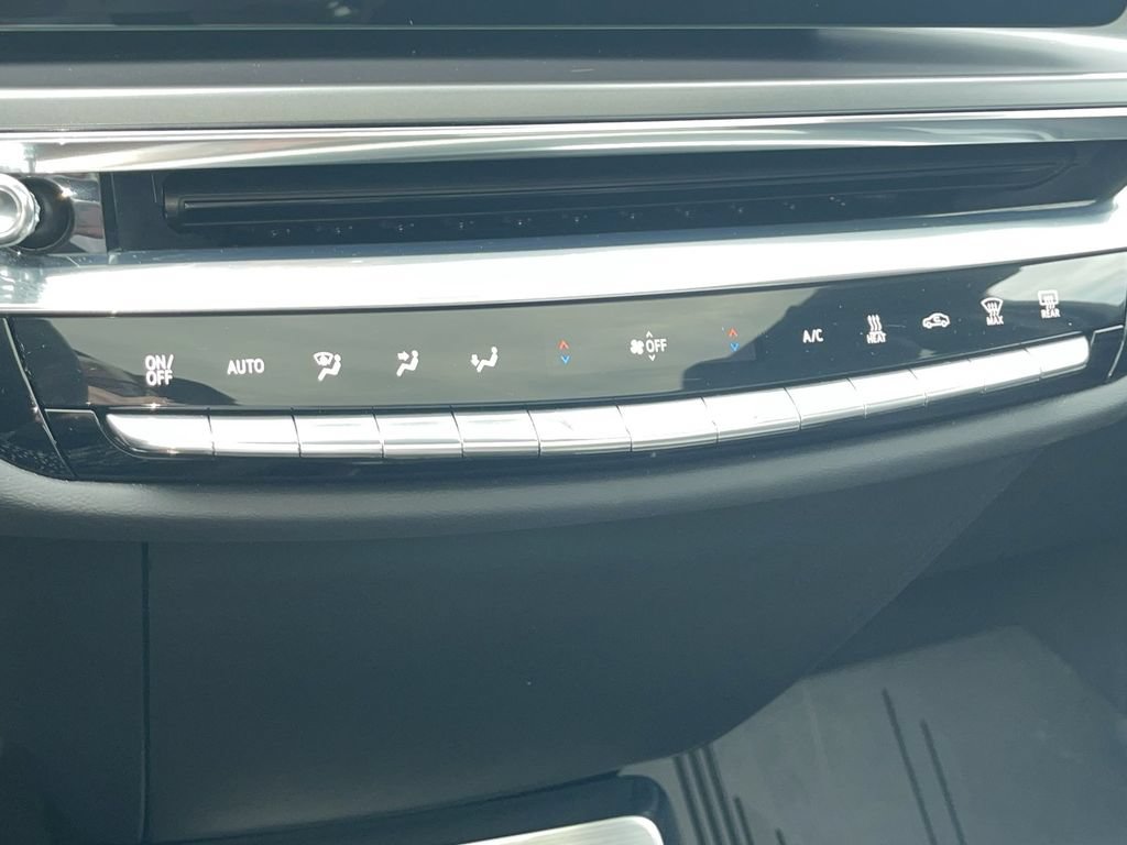 Certified 2024 Cadillac Lyriq Tech w/ Driver Assist Package AWD/4WD image 16