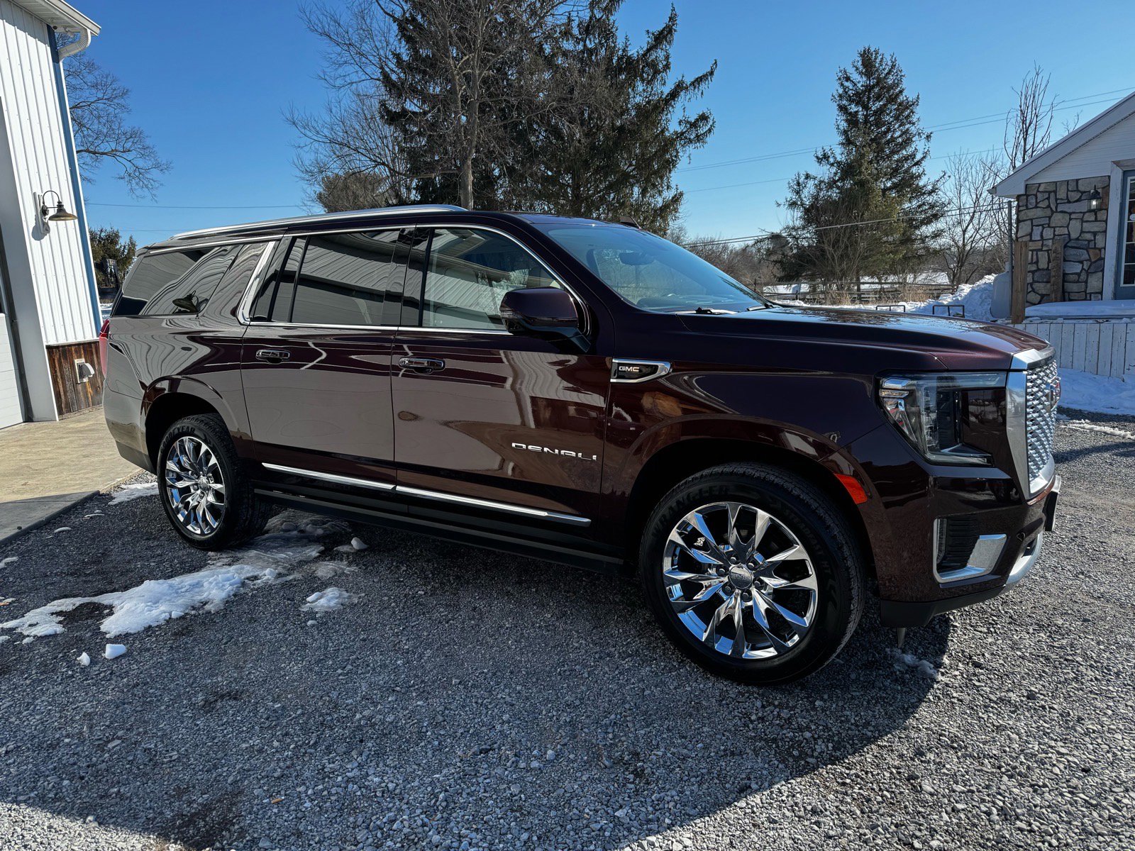 Used 2022 GMC Yukon XL Denali w/ Advanced Technology Package image 4