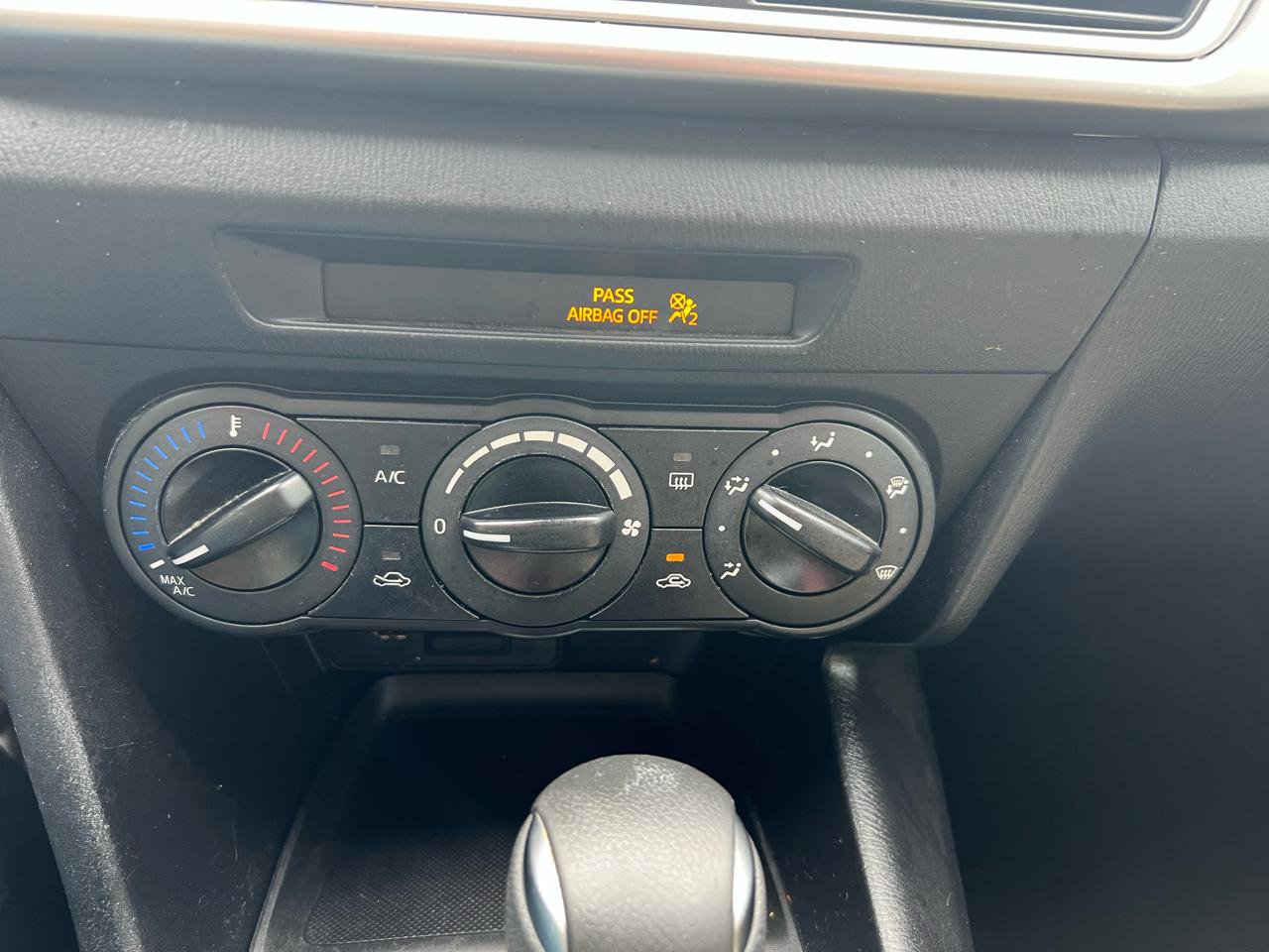 Used 2018 MAZDA MAZDA3 Sport image 44