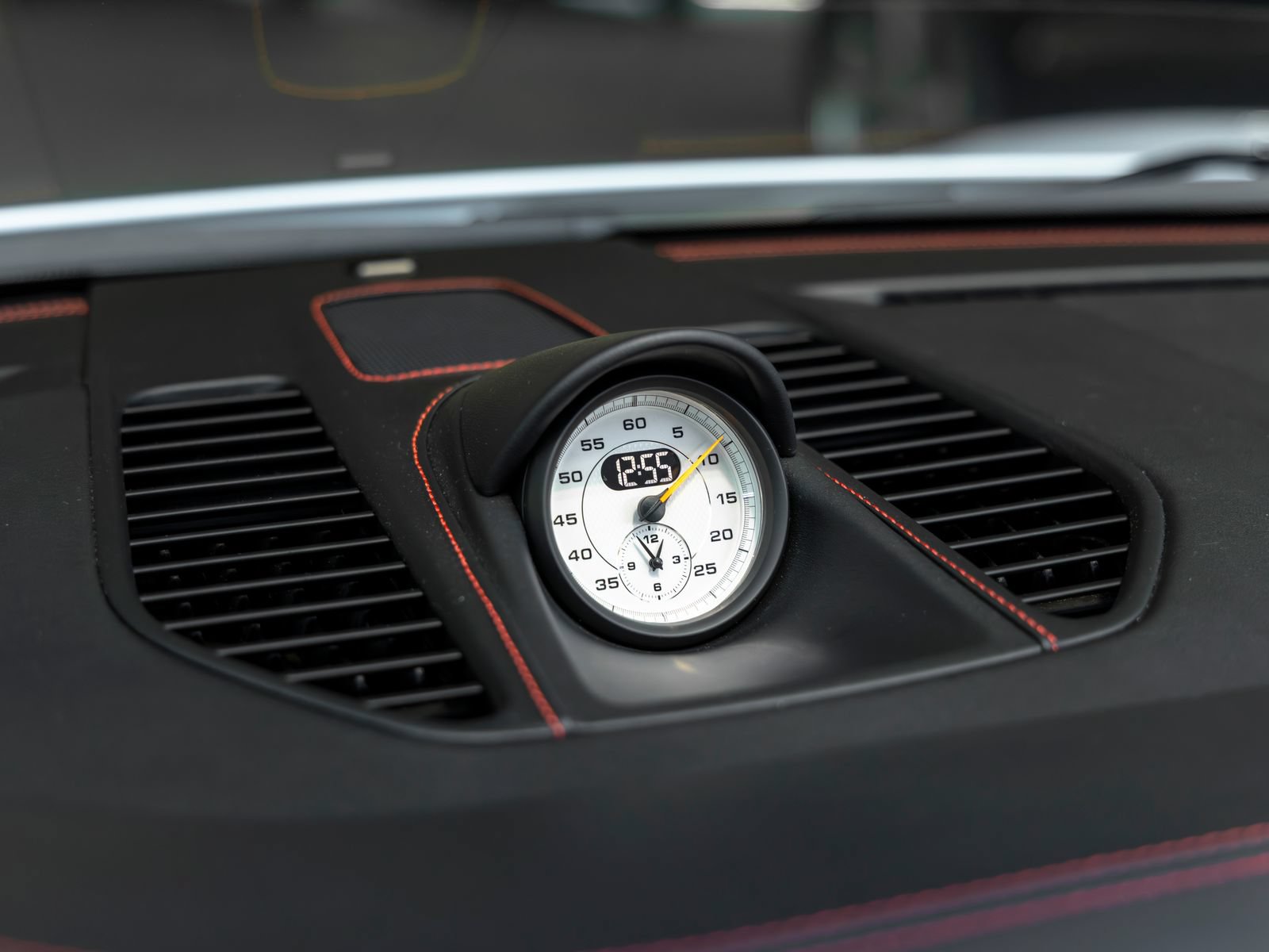 Certified 2018 Porsche 911 GT3 RWD image 35