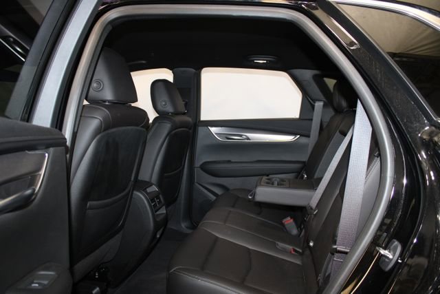 Certified 2023 Cadillac XT5 Luxury AWD/4WD image 10