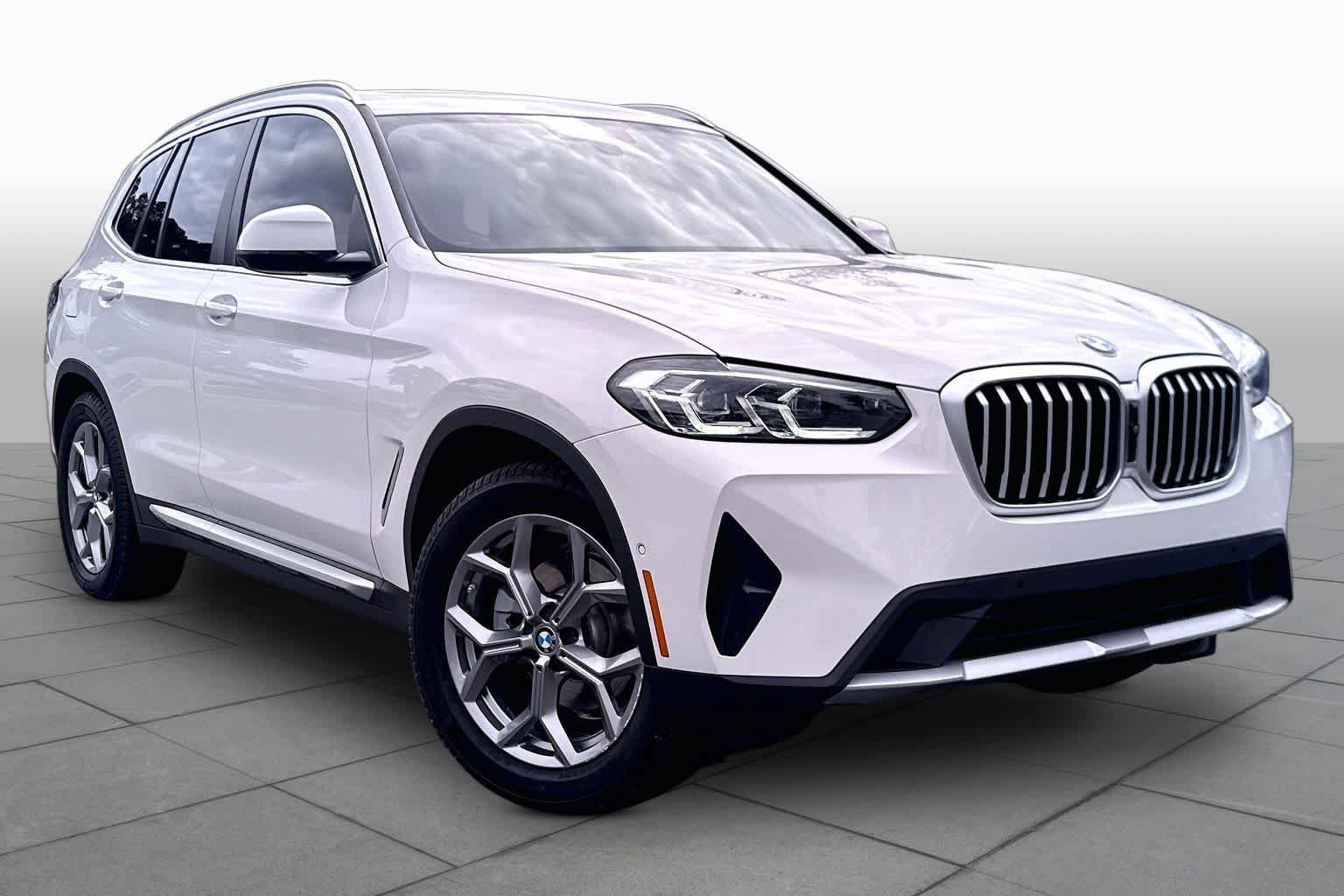 Used 2023 BMW X3 xDrive30i w/ Premium Package AWD/4WD image 2