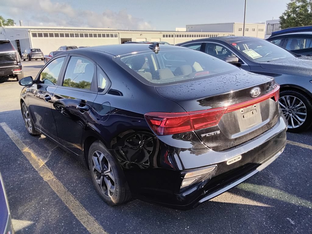 Used 2021 Kia Forte LXS FWD image 5