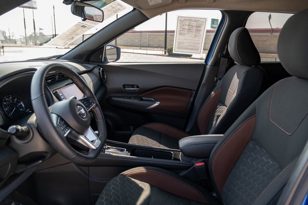 Used 2021 Nissan Kicks SR image 12