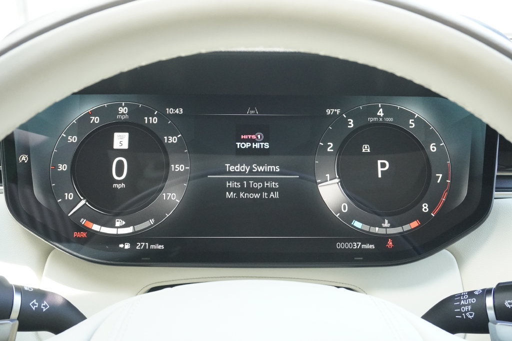 New 2026 Land Rover Range Rover Long Wheelbase SE AWD/4WD image 11