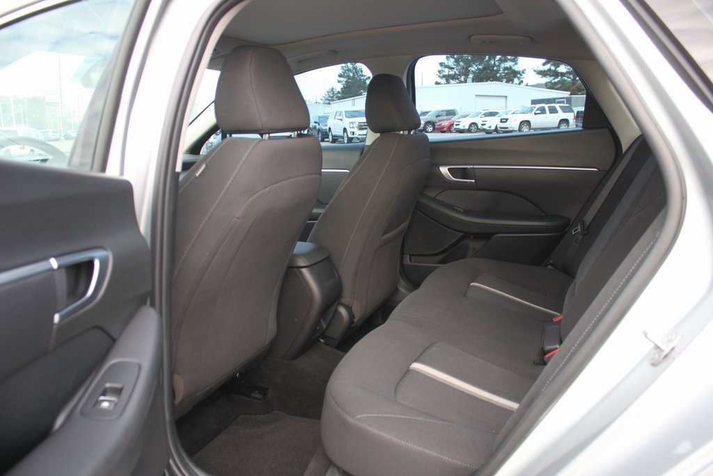 Used 2024 Hyundai Sonata SEL w/ Convenience Package image 6