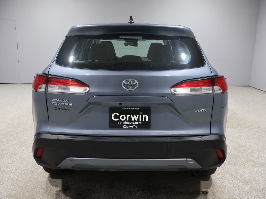 Certified 2023 Toyota Corolla Cross L image 4