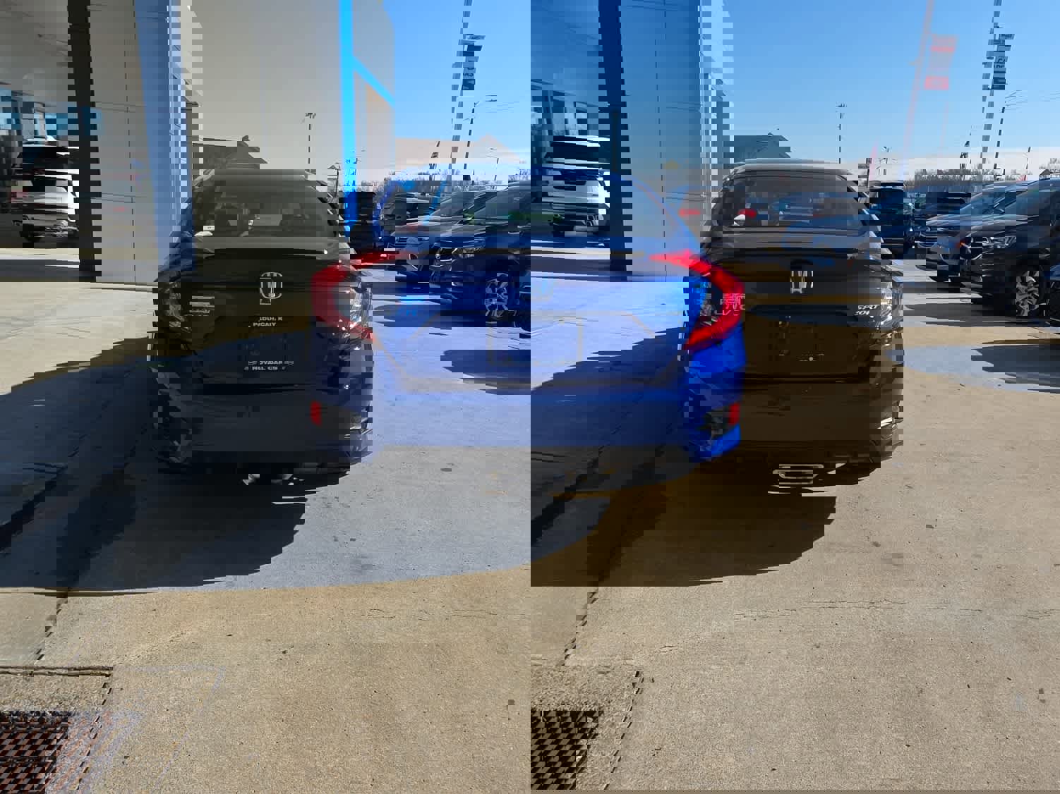 Used 2020 Honda Civic Sport image 4