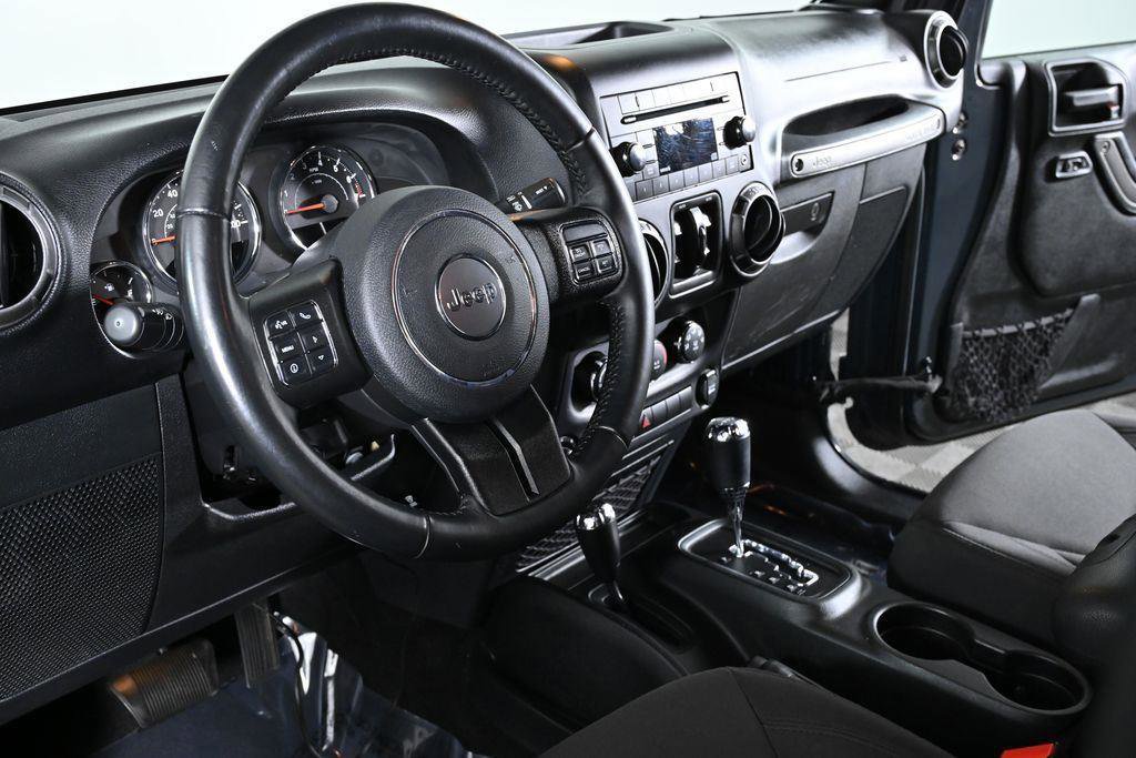 Used 2018 Jeep Wrangler Unlimited Sport S image 13