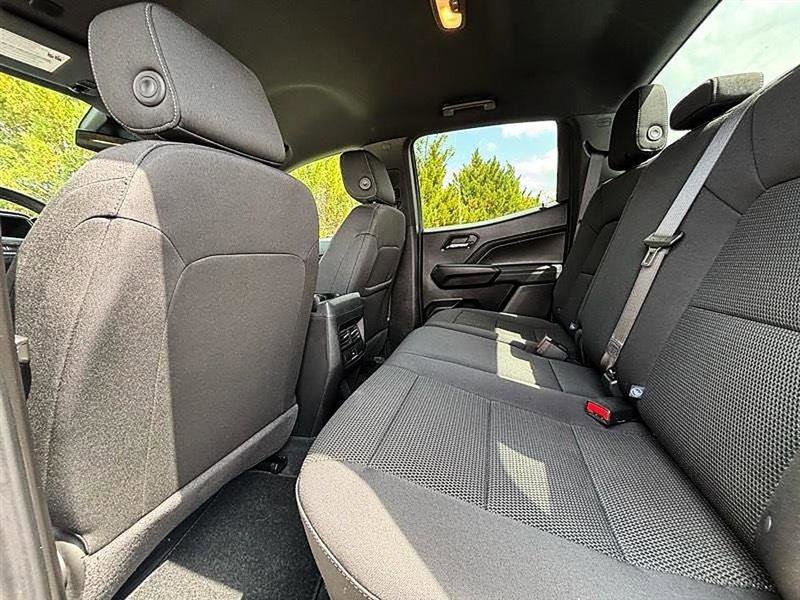 Used 2024 GMC Canyon Elevation image 36