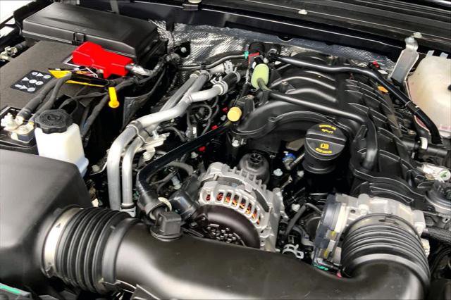 Certified 2025 Jeep Wrangler Sport image 29