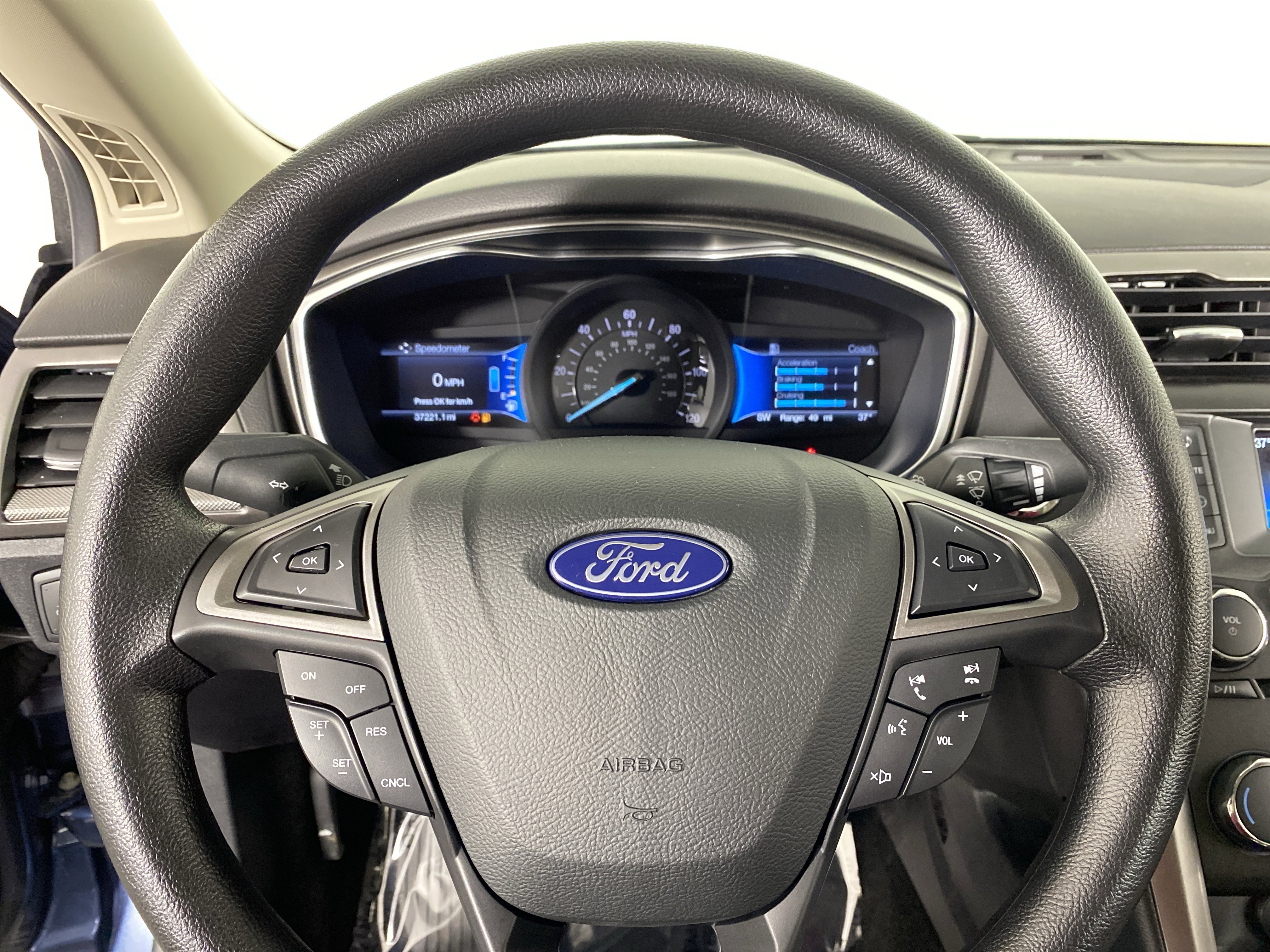 Used 2018 Ford Fusion S image 19