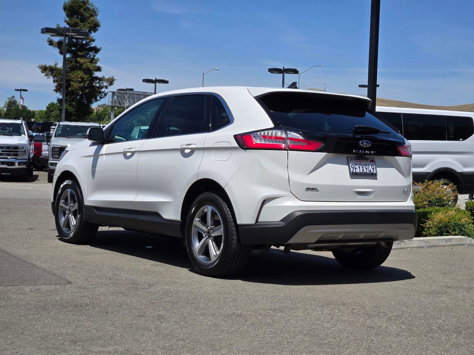 Certified 2023 Ford Edge SEL w/ Convenience Package AWD/4WD image 6