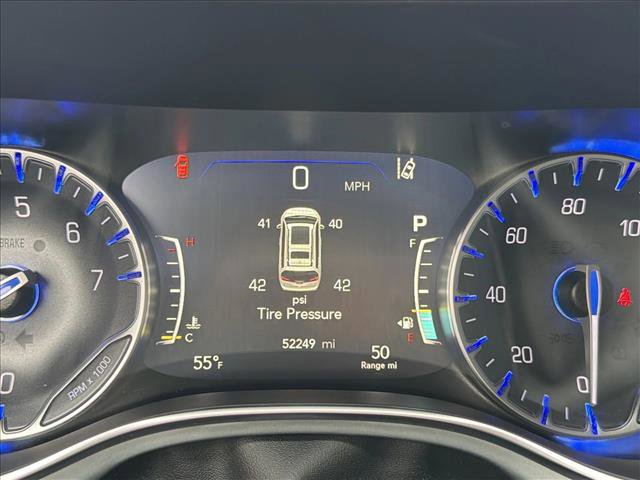 Used 2025 Chrysler Pacifica Limited FWD image 17