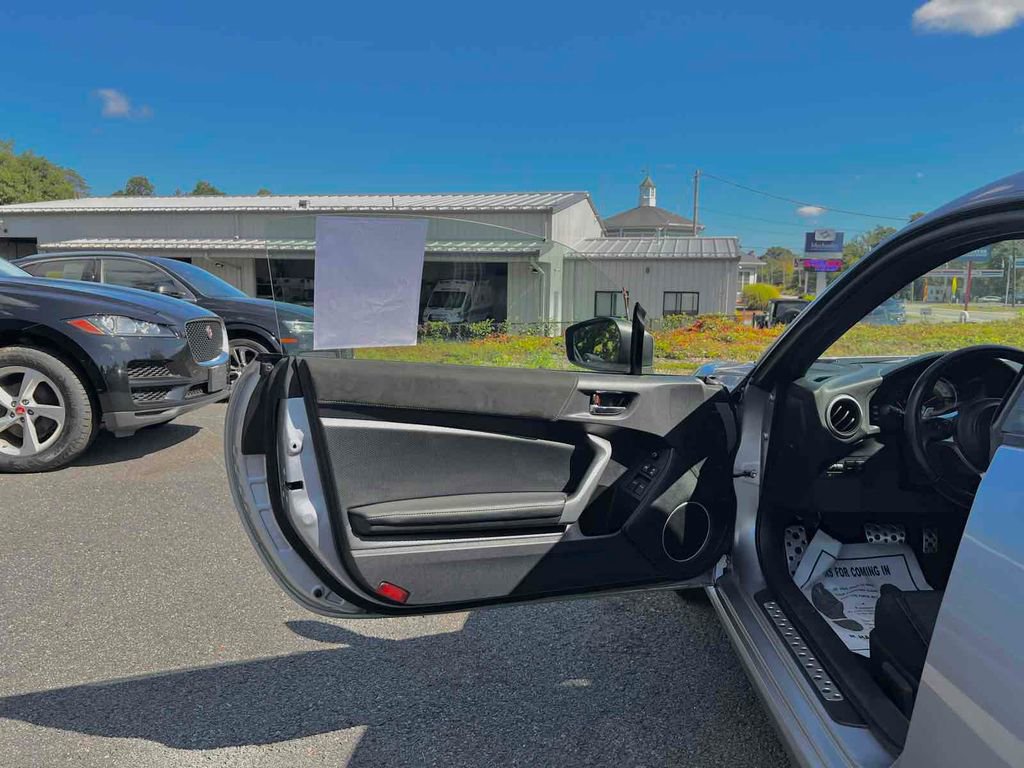 Used 2019 Toyota 86 image 11