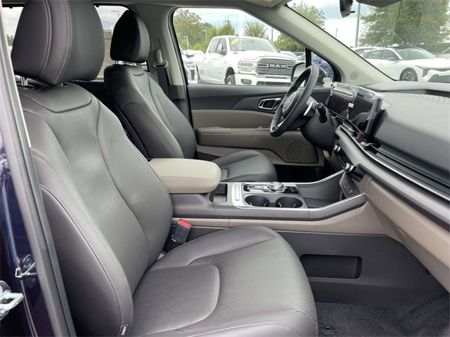 New 2026 Kia Carnival EX image 14
