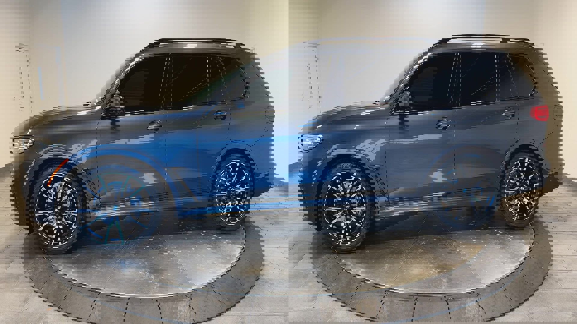 Used 2021 BMW X7 xDrive40i w/ M Sport Package image 5