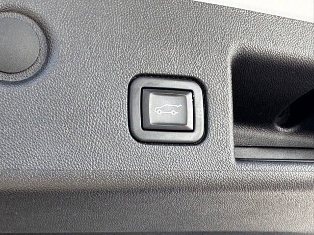 Used 2022 Chevrolet Equinox LT AWD/4WD image 8