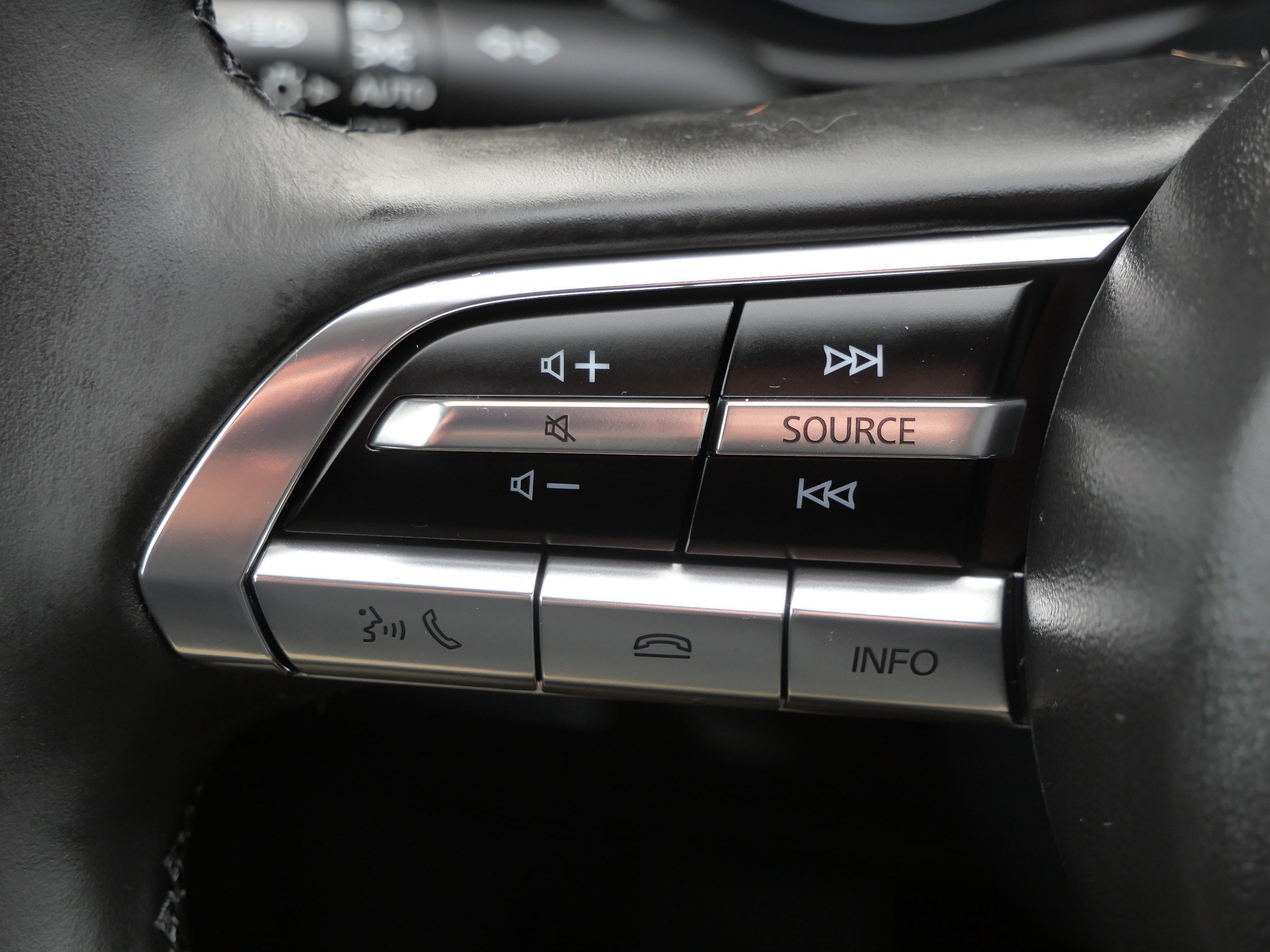 Used 2024 MAZDA CX-50 AWD 2.5 S w/ Cargo Package image 34