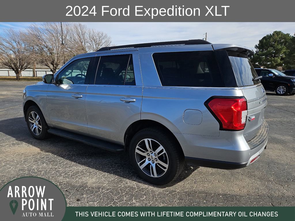 Used 2024 Ford Expedition XLT image 8