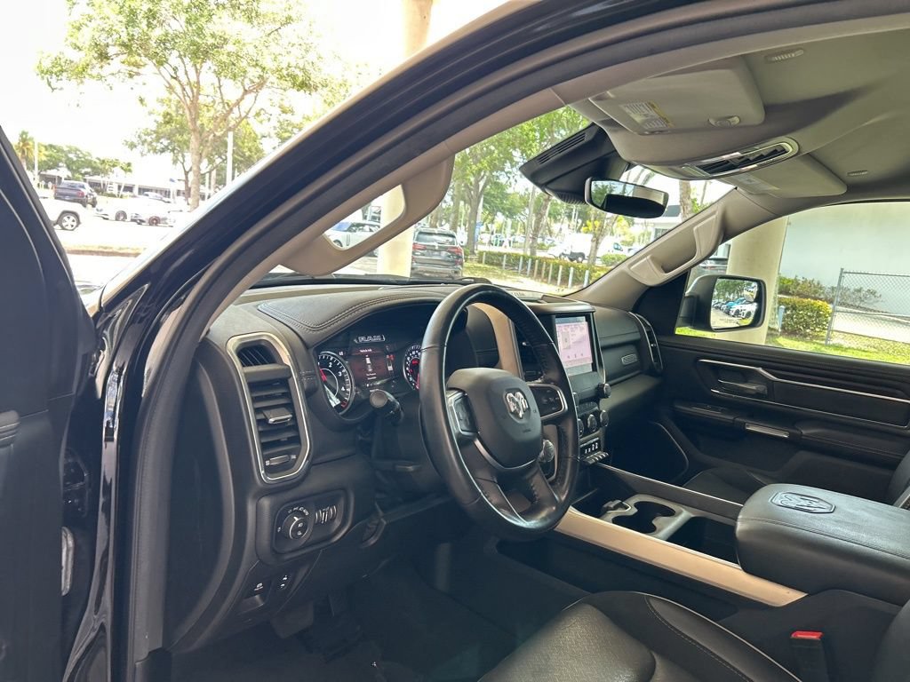 Used 2022 RAM 1500 Laramie AWD/4WD image 7