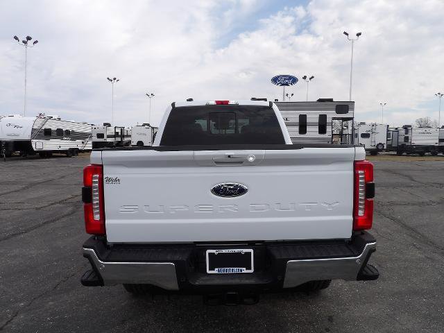 New 2025 Ford F250 Lariat w/ Chrome Package image 29