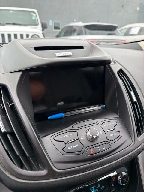 Used 2016 Ford Escape SE w/ Equipment Group 201A AWD/4WD image 21
