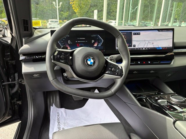 Certified 2024 BMW 530i xDrive w/ Premium Package AWD/4WD image 12