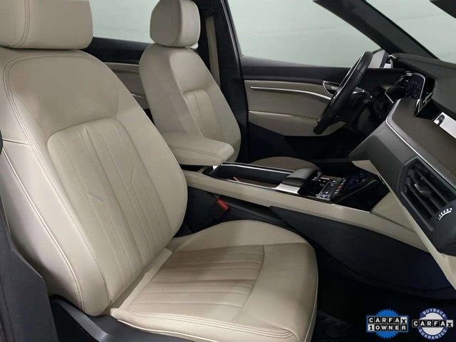 Used 2024 Audi Q8 e-tron Premium image 74