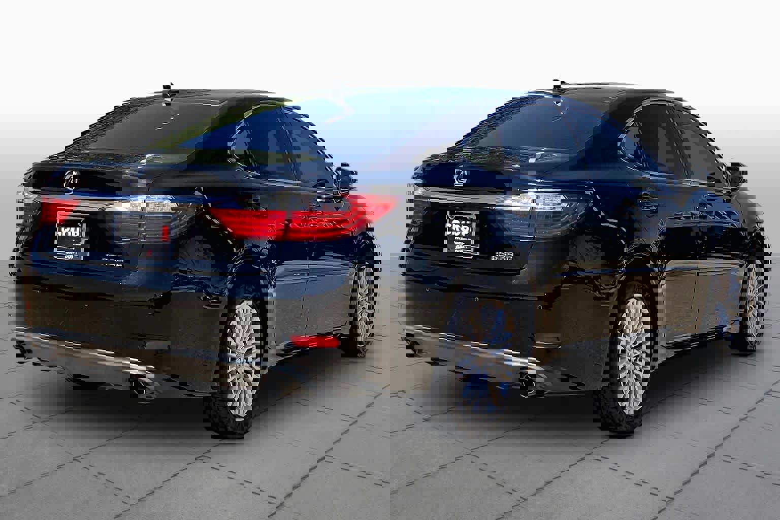 Used 2014 Lexus ES 350 w/ Luxury Package FWD image 12