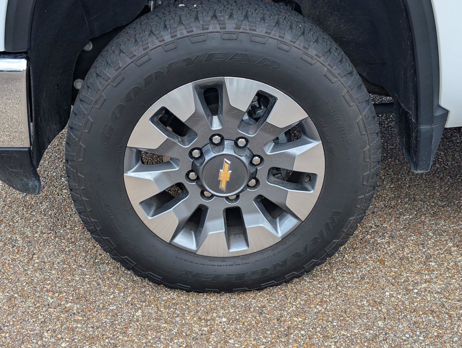 Used 2026 Chevrolet Silverado 2500 LT w/ All Star Edition AWD/4WD image 11