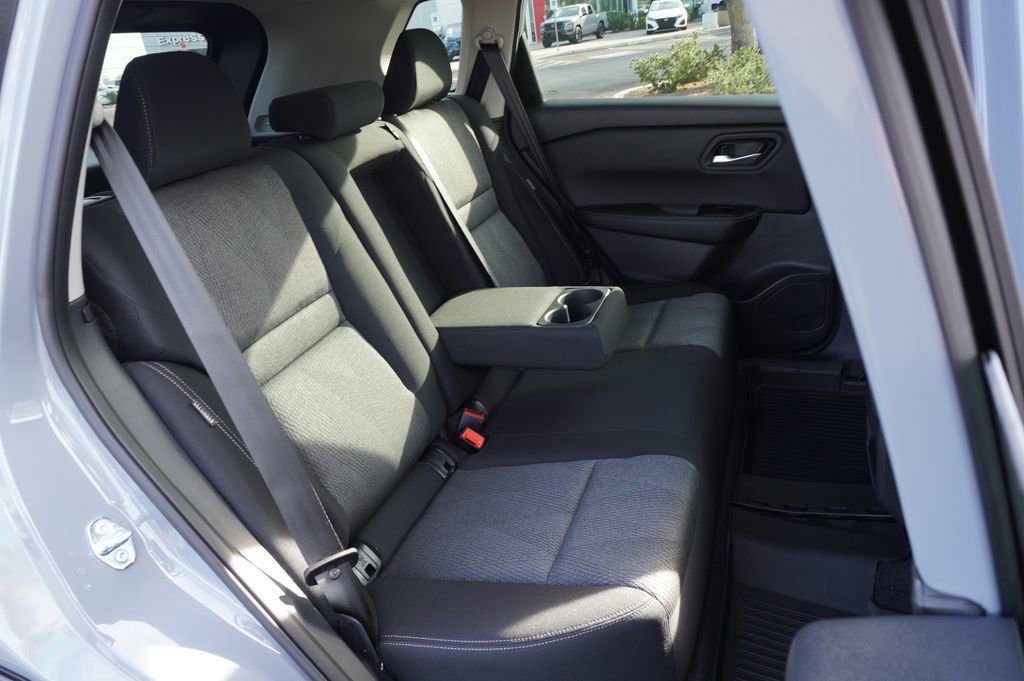 New 2026 Nissan Rogue SV FWD image 9