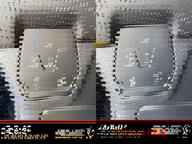 New 2026 Volkswagen Atlas Cross Sport SEL Premium R-Line image 36