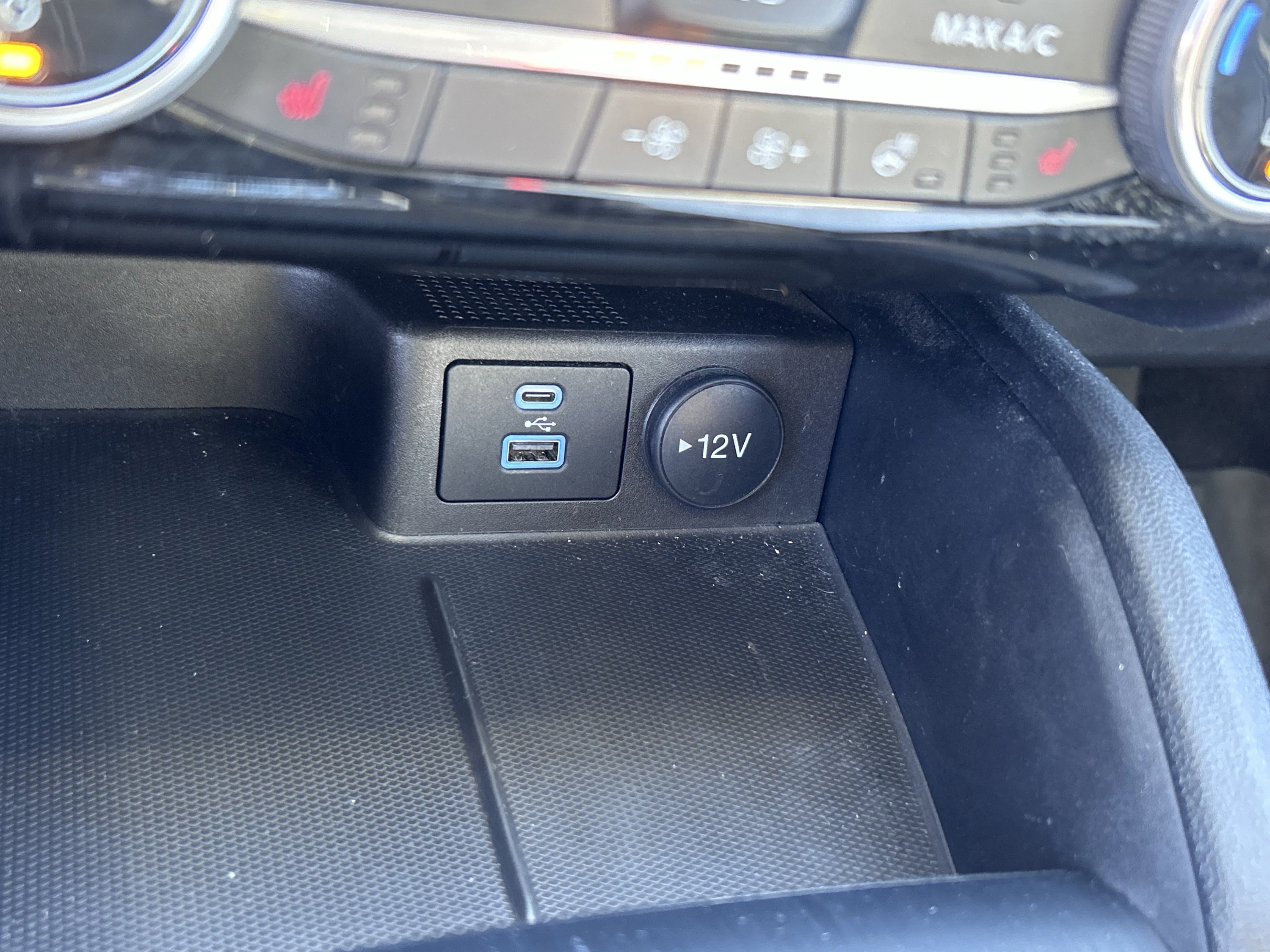 Used 2022 Ford Escape SEL FWD image 23