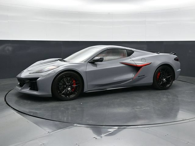 Used 2025 Chevrolet Corvette Z06 w/ Stealth Interior Trim Package RWD image 6