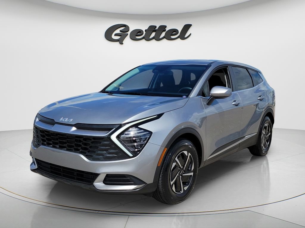 Used 2025 Kia Sportage LX image 9