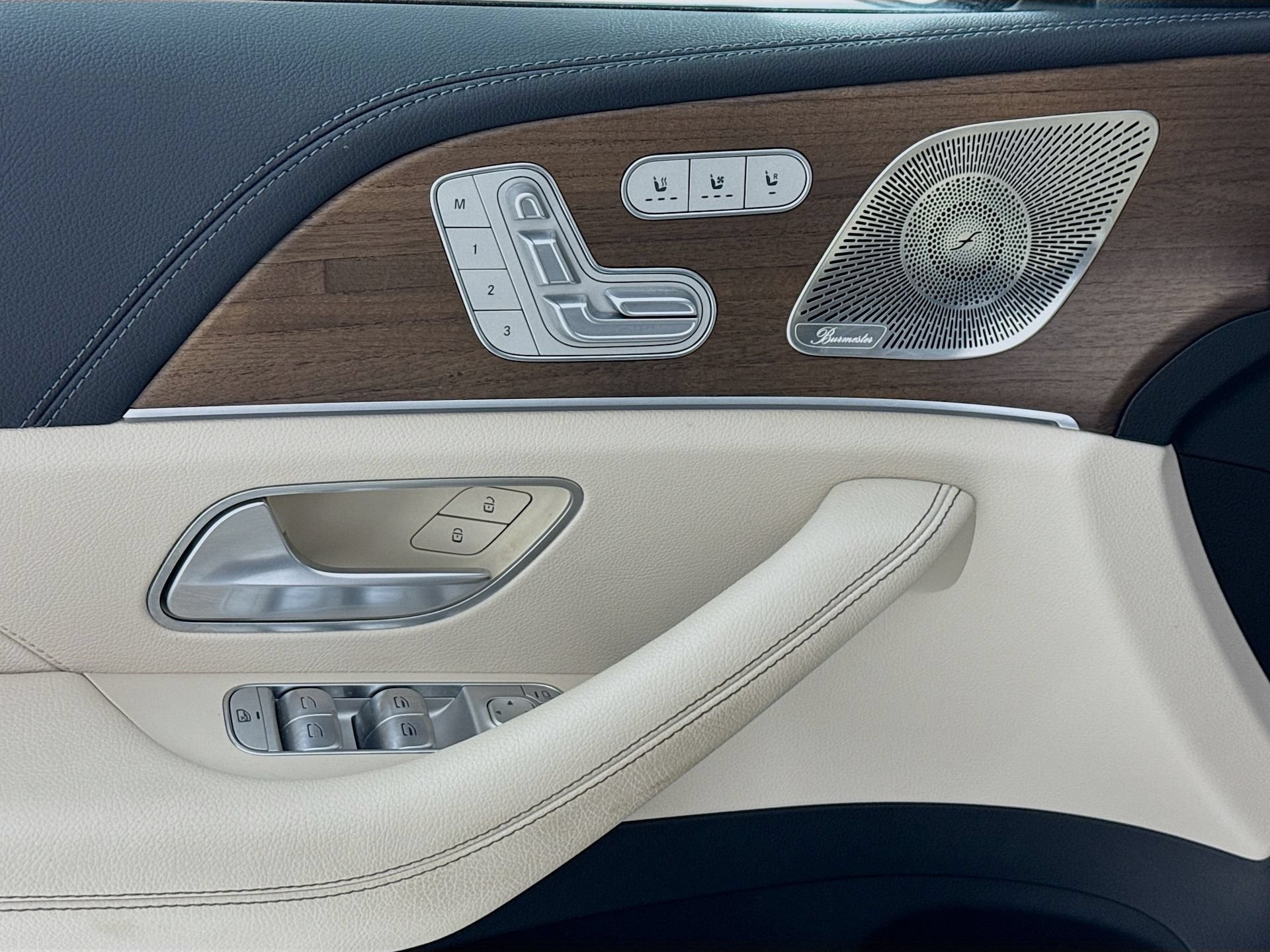 Certified 2023 Mercedes-Benz GLS 580 4MATIC image 19