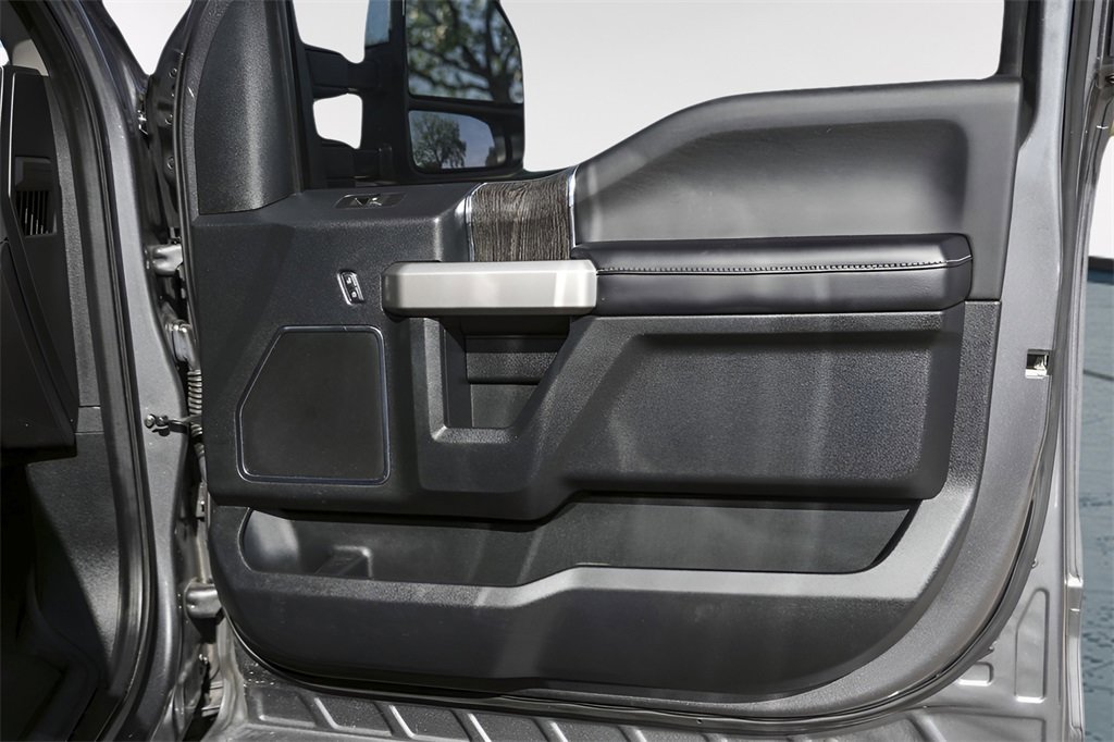 Used 2021 Ford F250 Lariat w/ Lariat Value Package image 34