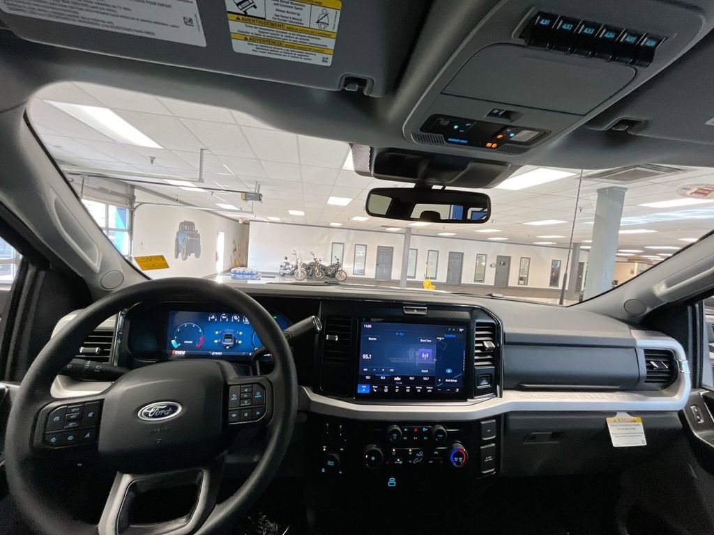 New 2026 Ford F250 XLT w/ XLT Premium Package image 15