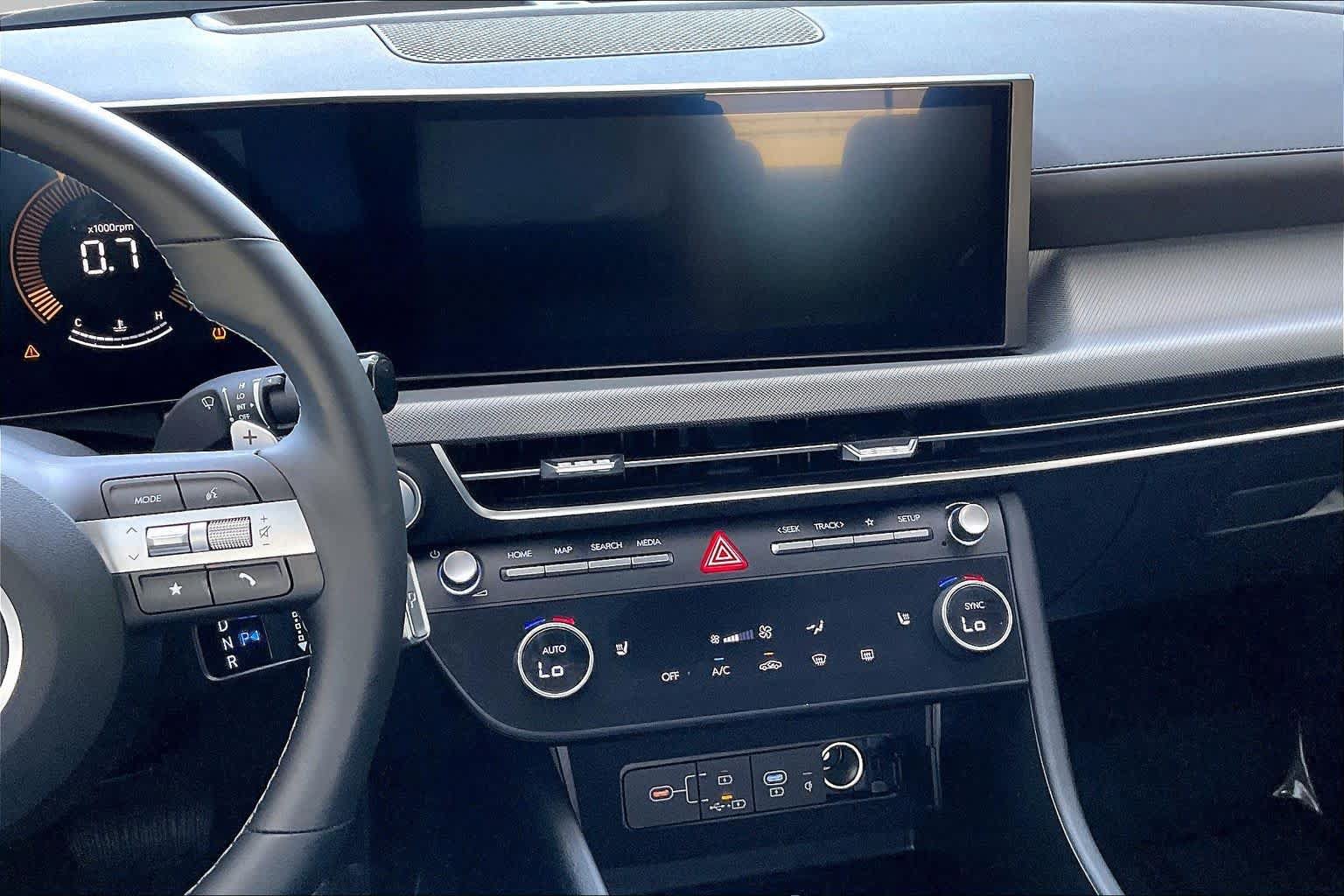 Certified 2026 Hyundai Sonata SEL AWD/4WD image 7