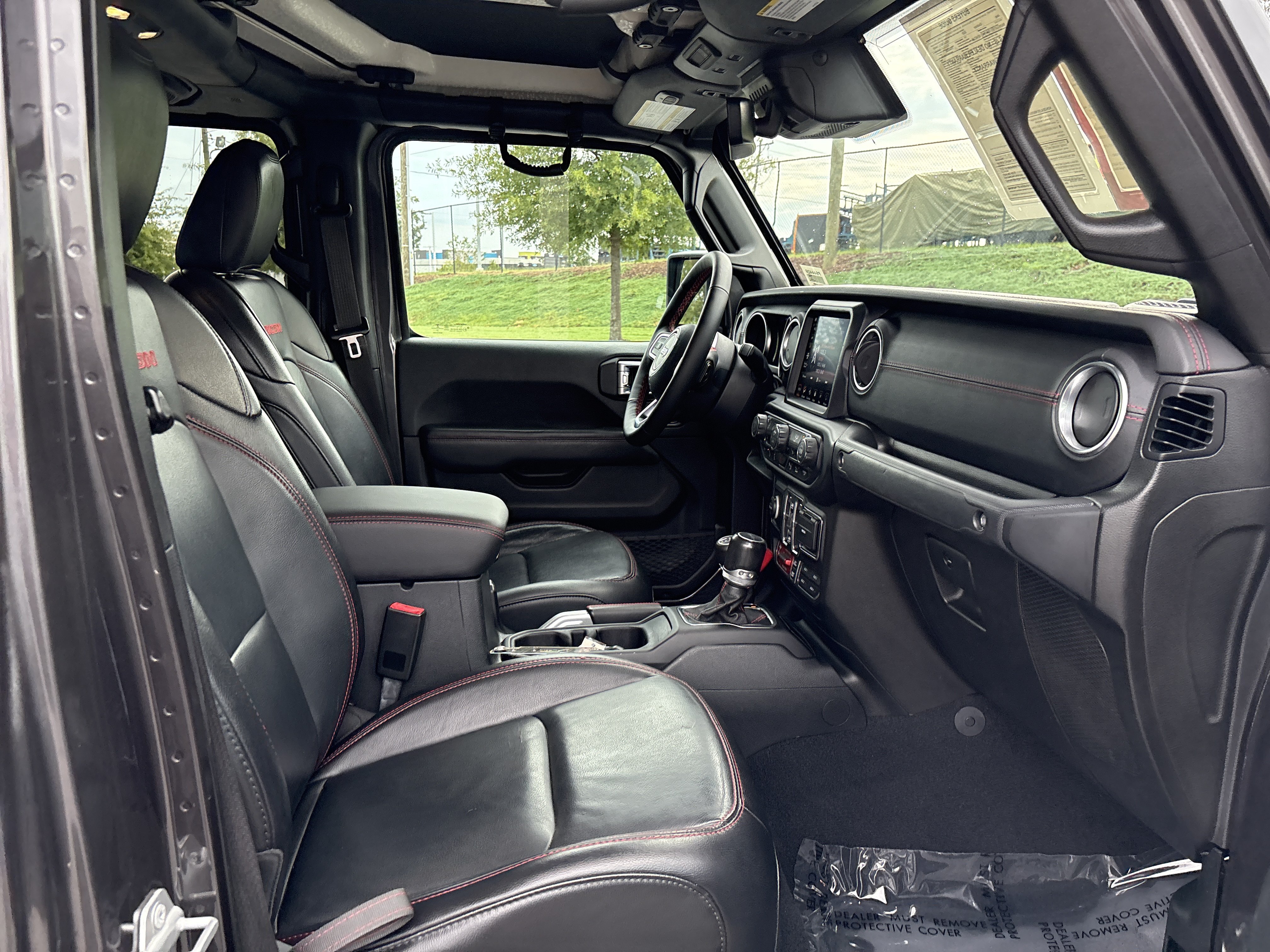 Used 2020 Jeep Gladiator Rubicon AWD/4WD image 24
