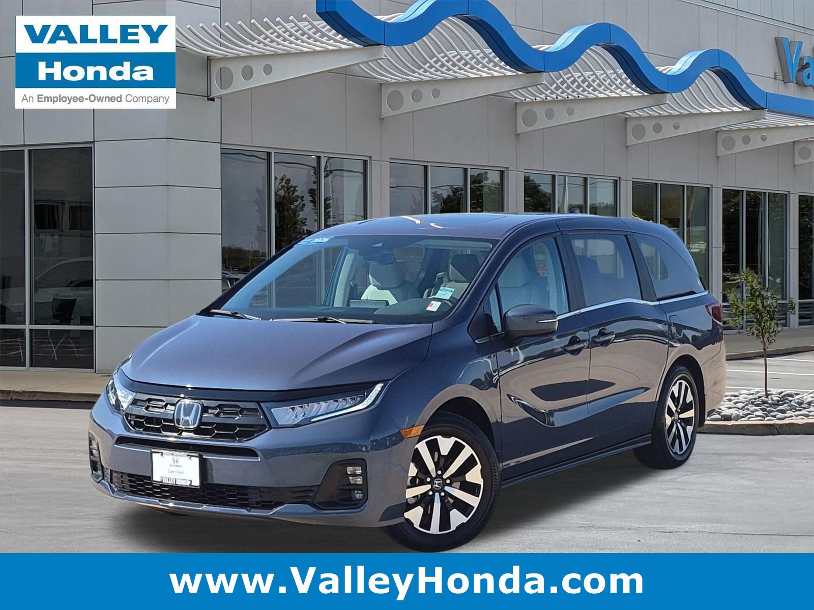 Used 2026 Honda Odyssey EX-L image 1