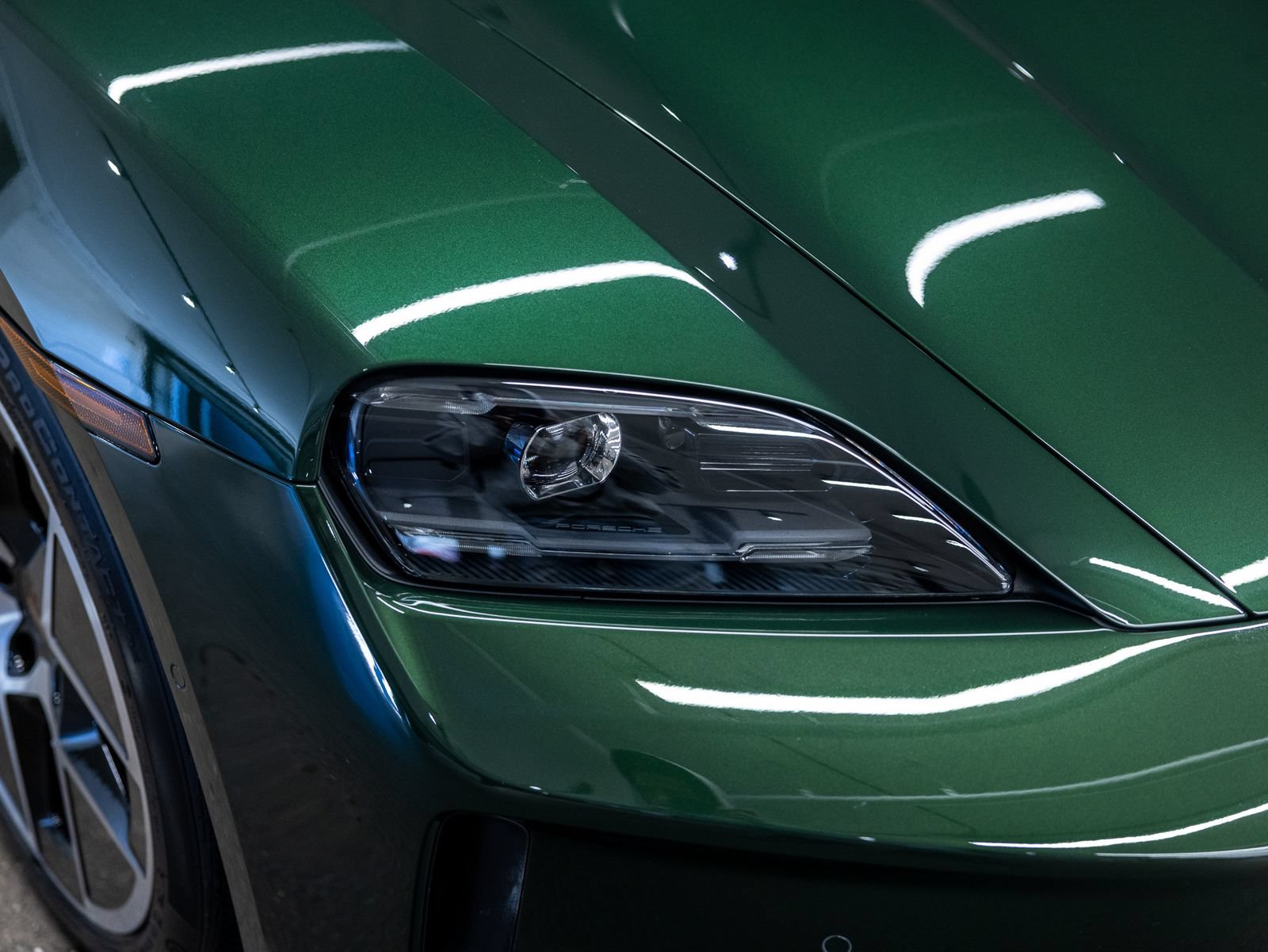 New 2026 Porsche Taycan AWD/4WD image 10