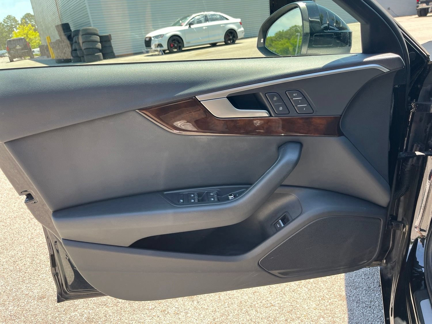 Used 2019 Audi A4 2.0T Premium w/ Convenience Package FWD image 9