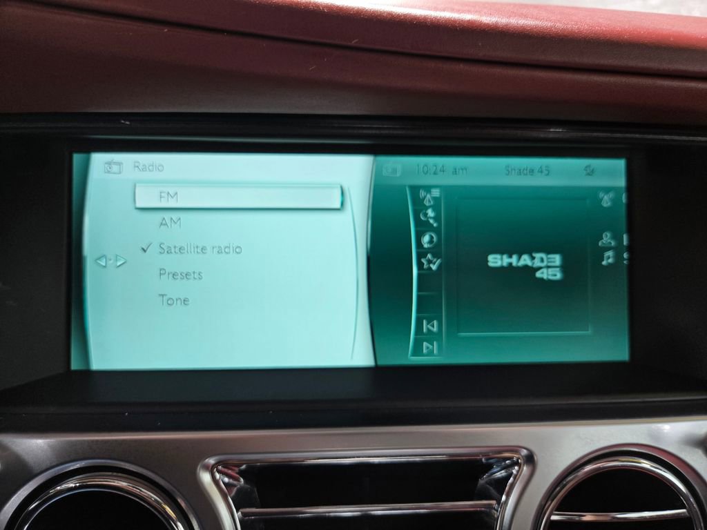 Used 2015 Rolls-Royce Wraith RWD image 23