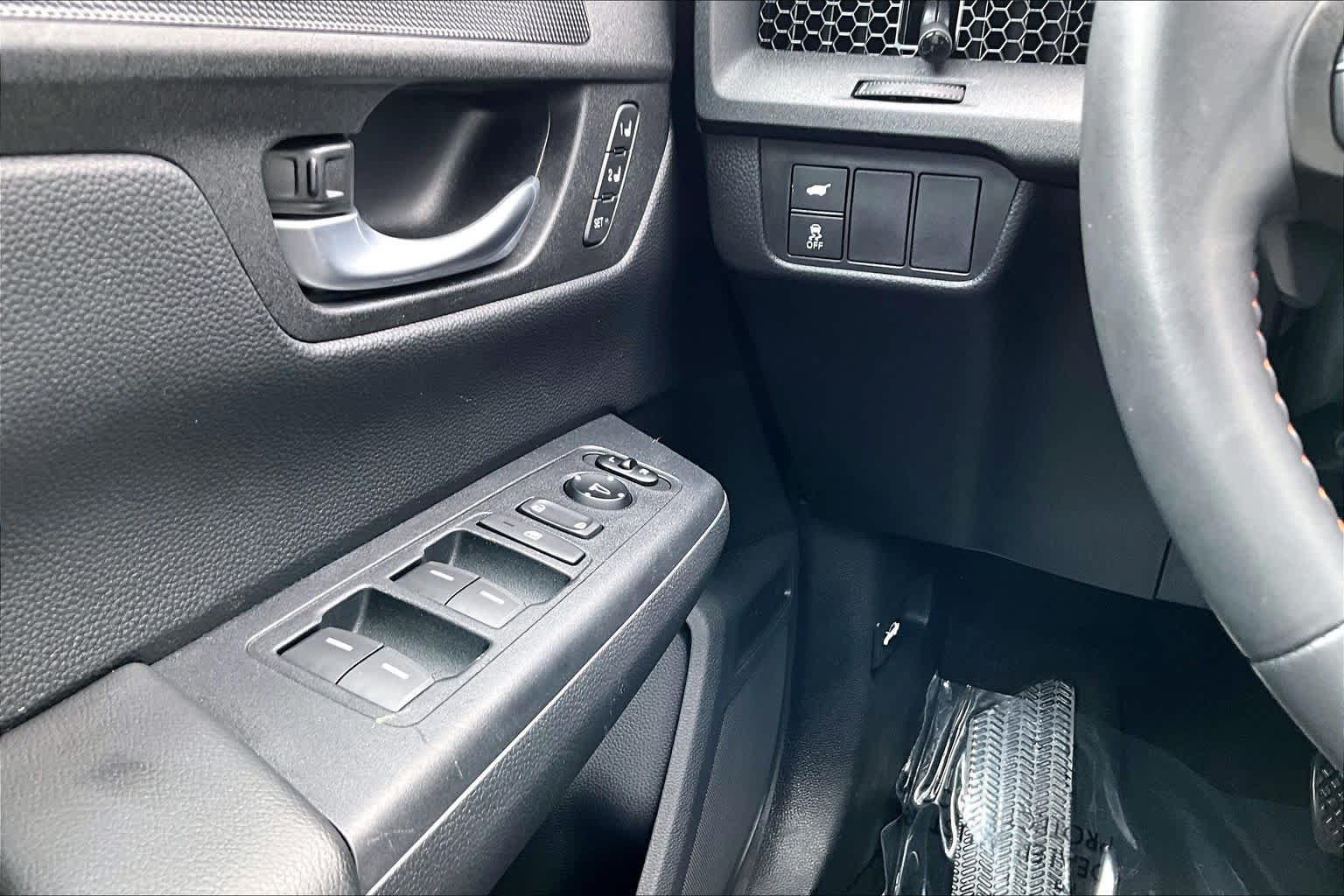 Certified 2025 Honda CR-V Sport-L image 33