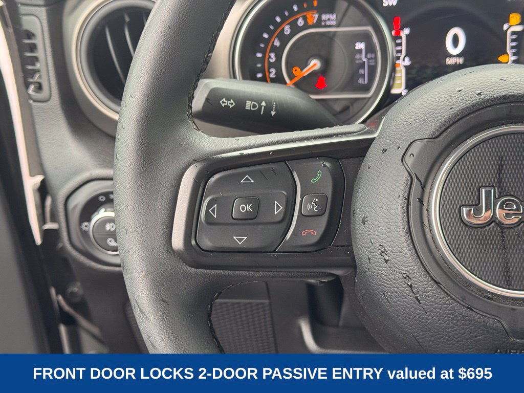 Used 2023 Jeep Gladiator Sport AWD/4WD image 12