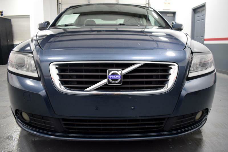 Used 2010 Volvo S40 2.4i image 2